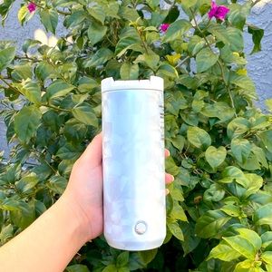 ✨Starbucks🤍Metallic Silver Swirl Pattern SS Bottle Tumbler